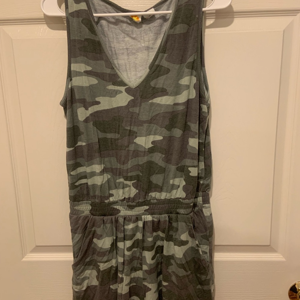Camouflage Sleeveless Romper with Pockets